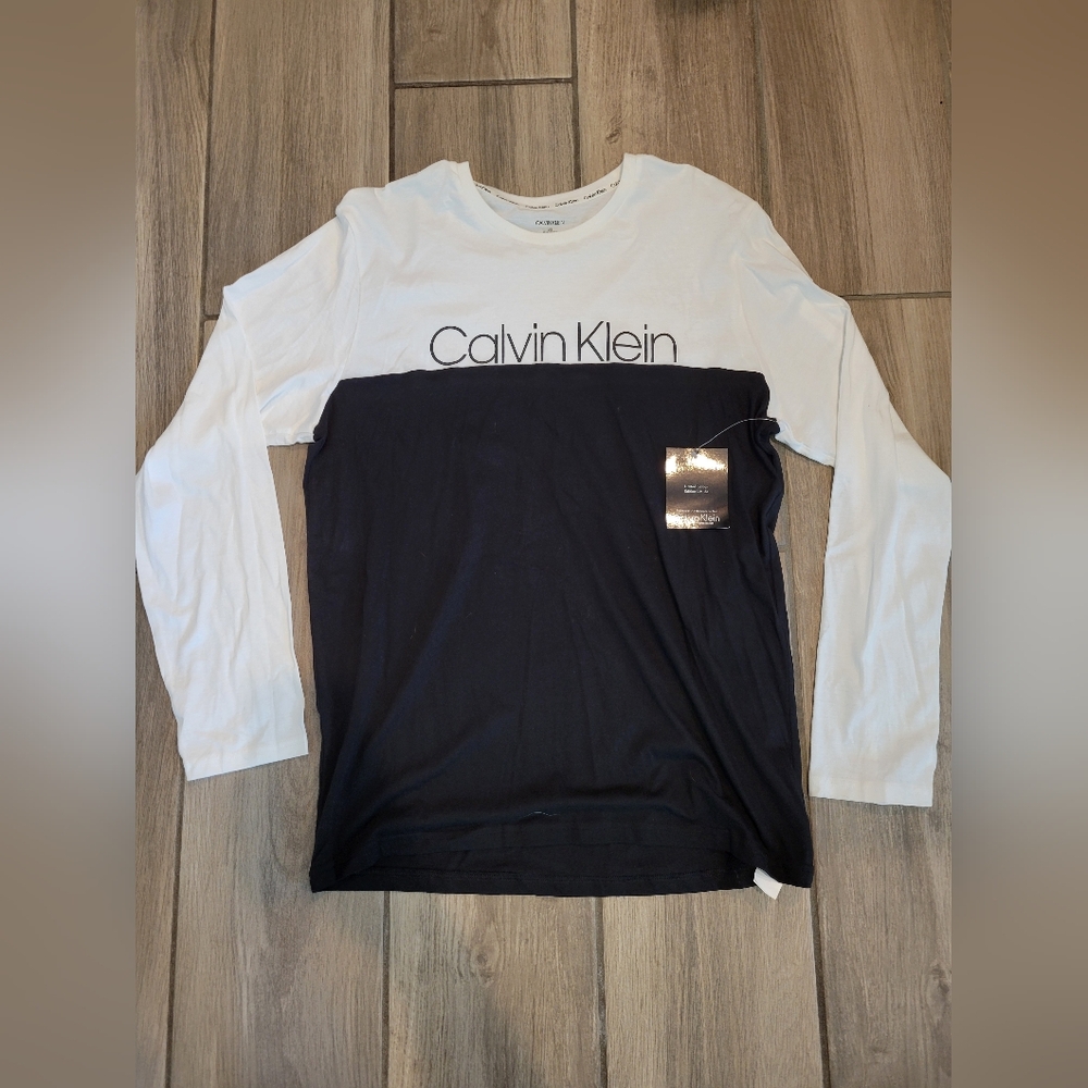 Brand New, Calvin Klein Long Sleeve T-Shirt 2 Tone White and Black, Round Neck